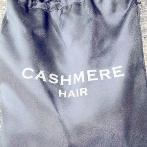 Cashmere Hair natural hair seamless 18” hair extensions in natural blonde.